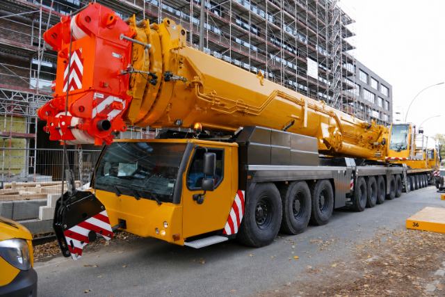 Liebherr LTM 1650-8.1