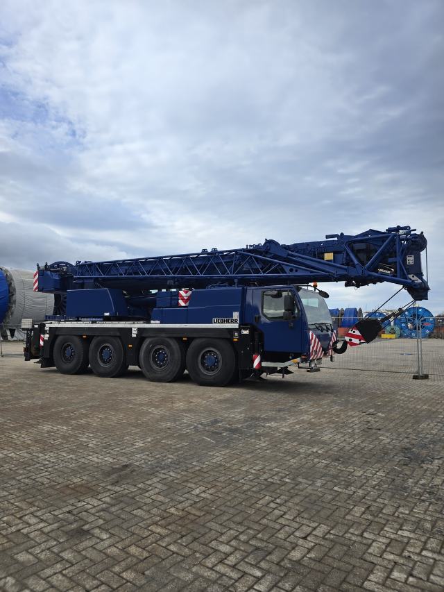 Liebherr LTM 1070-4.2