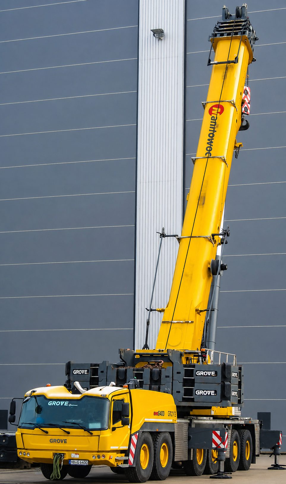 Grove GMK 6400 · 400t · 2019 photo 2
