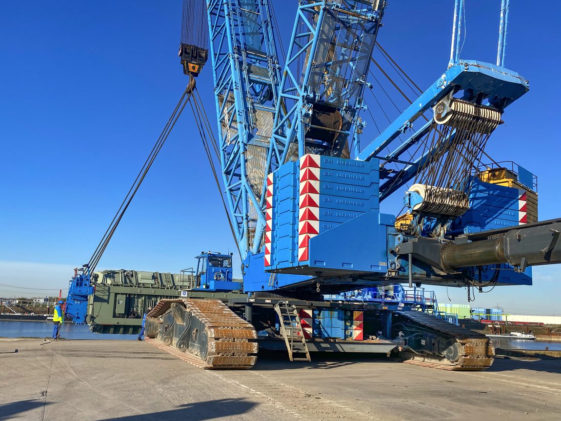 Liebherr LR 1750 · 750t · 2013 photo 1
