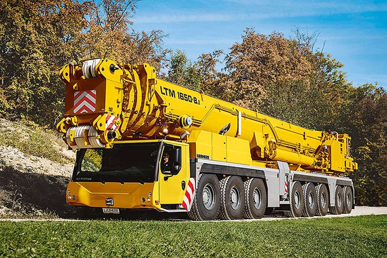 Liebherr LTM 1650-8.1 · 700t · 2022 photo 1