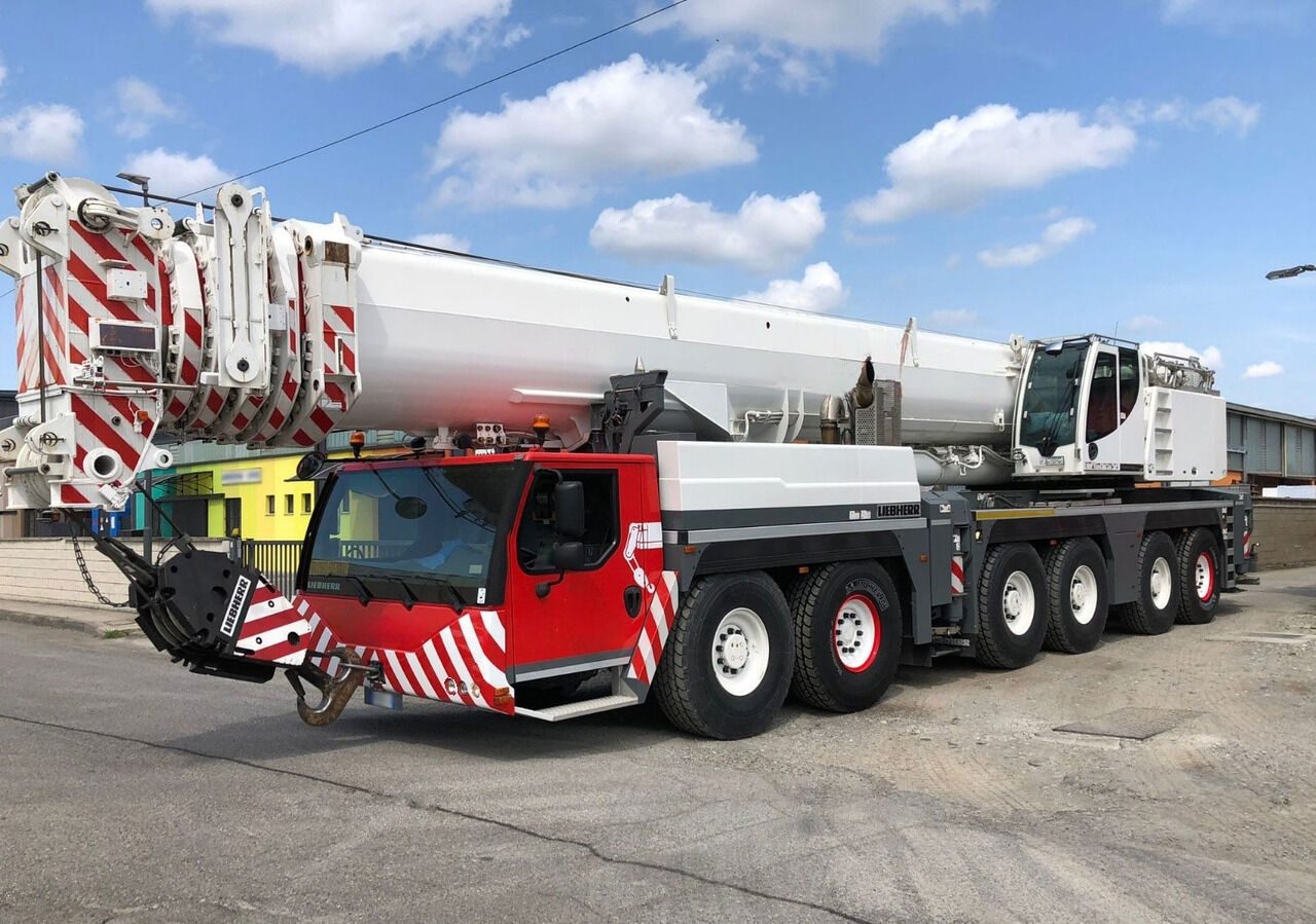 Liebherr LTM 1350-6.1 · 350 t · 2013 Foto 1