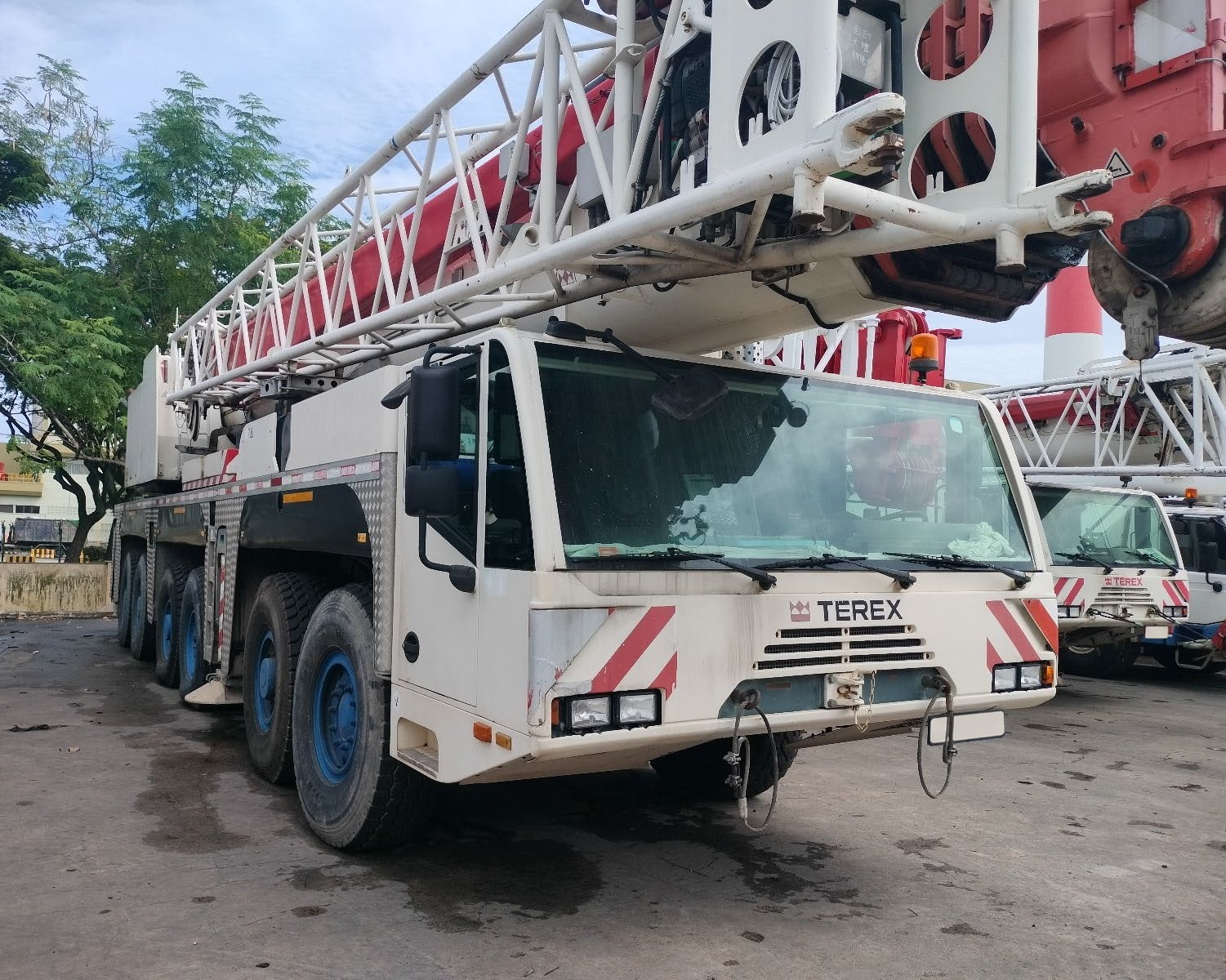 Terex Demag AC 350/6 · 350t · 2011 photo 1