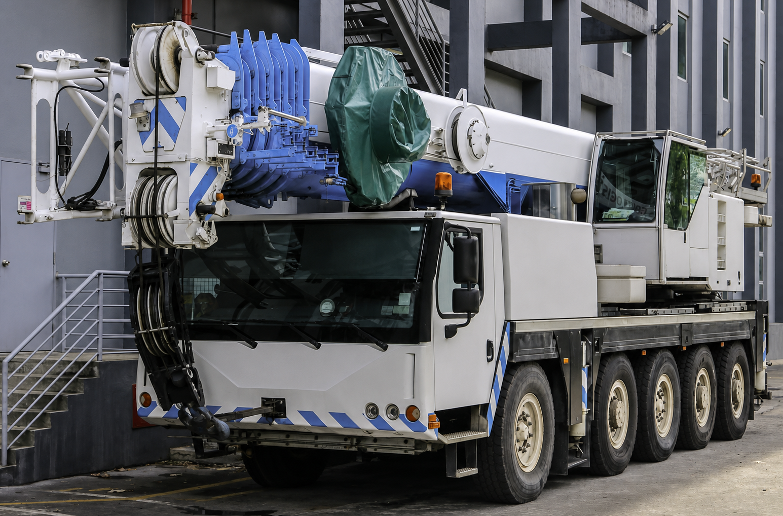 Liebherr LTM 1100-5.2, for sale, 2009, 100t, €245,000 EUR